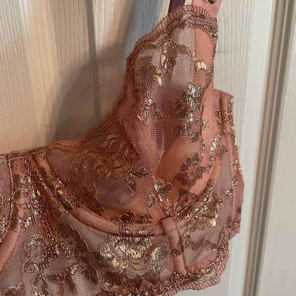 Vicoria's Secret bra/corset - Picture 4 of 8